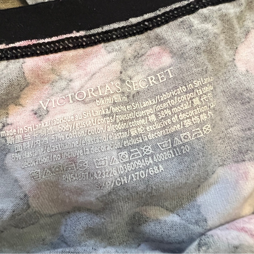 Victoria Secret Bikini Cotton Panties - Picture 4 of 15